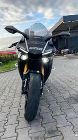 Yamaha YZF R1 - YAMAHA MOTORRAD
