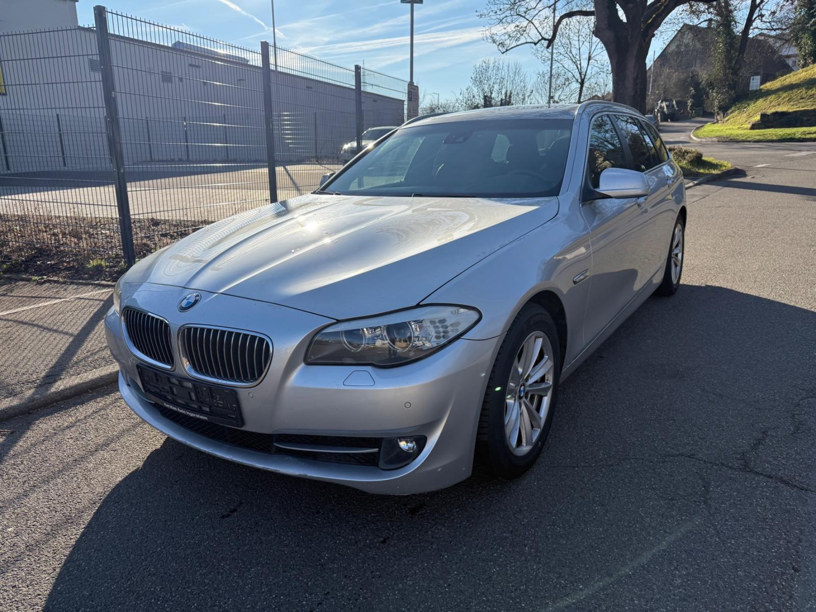 BMW 520 5 Touring 520d Pano Leder Memory Xenon Navi