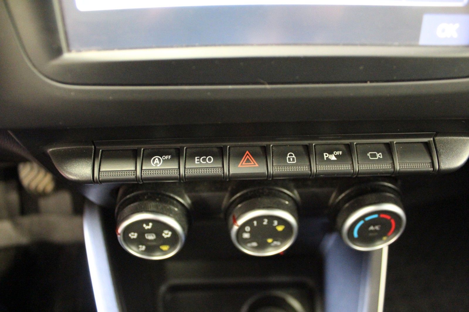 Fahrzeugabbildung Dacia Duster TCE 125 Prestige AHK*Leder *Navi