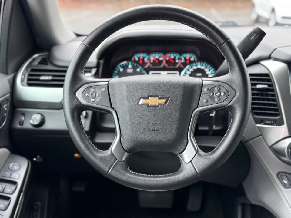 Fahrzeugabbildung Chevrolet Suburban 2016er 5.3 V8 LT Leder MwSt. LPG