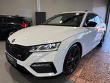 Skoda Octavia Combi RS *FACELIFT*PANO*KAMERA*AHK* - Skoda Octavia: Combi Facelift