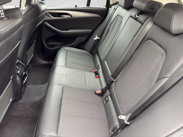 Fahrzeugabbildung BMW X3 xDrive 20d xLine+LED+Kamera+ACC+Head-Up+AHK