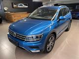 Volkswagen Tiguan 2.0TSI DSG 4MOTION Highline LED AHK DIGIT - : Allradantrieb, Geländewagen