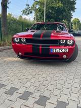 Dodge Challenger - Dodge Challenger mit Benzin-Antrieb: Leder, Schiebedach