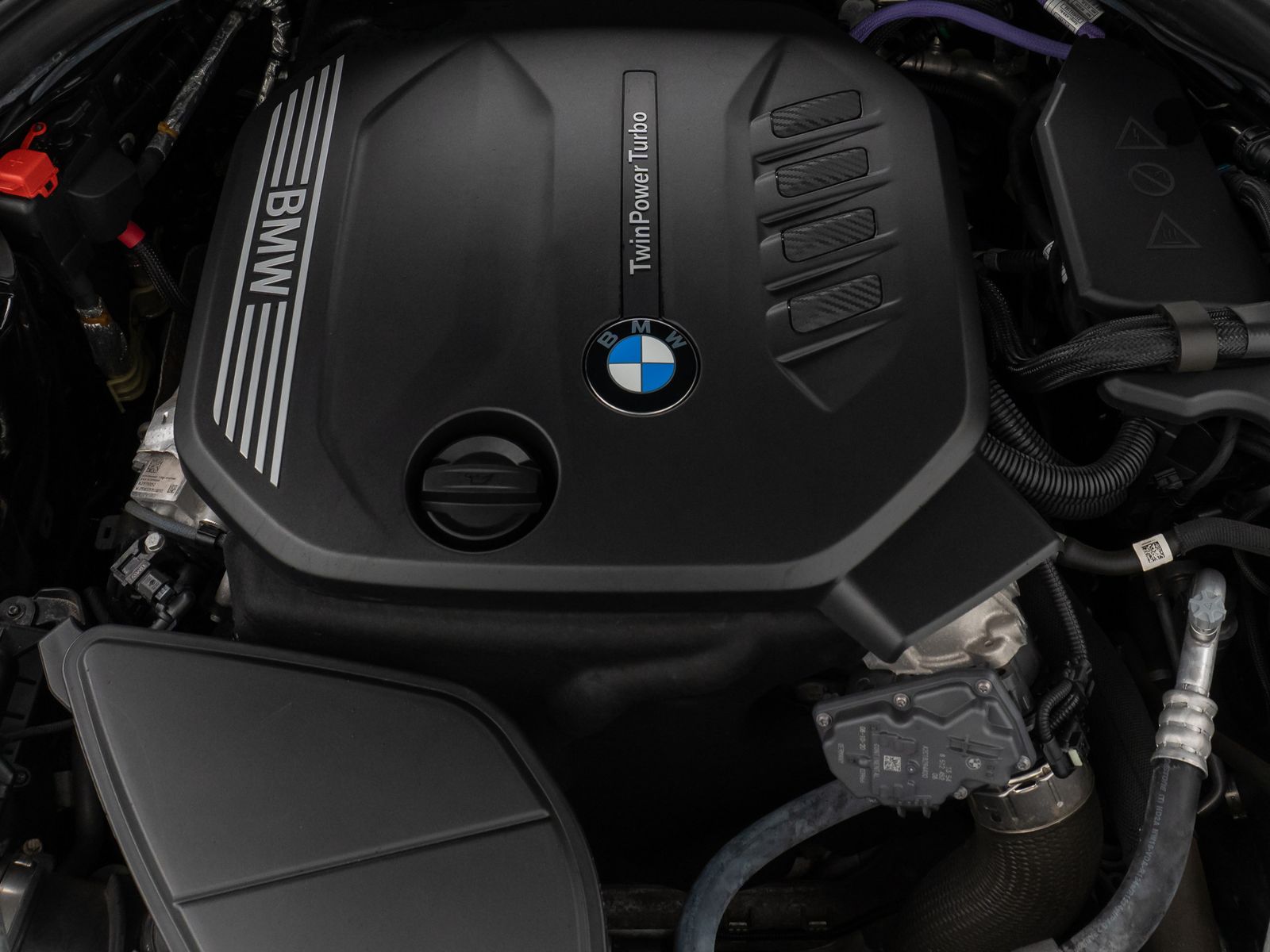 Fahrzeugabbildung BMW 520d xD Kamera Laser HUD DAB HiFi Stop&Go MSport