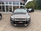 Ford Focus Turnier Titanium - Ford Focus aus 2011: Kombi