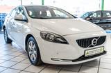 Volvo V40 Kinetic 2.0 Diesel 120 PS Navigation Klima - Volvo V40 mit Diesel-Antrieb: Limousine