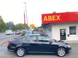 Volkswagen Passat 1.6 TDI Comfortline BMT KLIMA PDC SHZ BC - Volkswagen Passat aus 2013