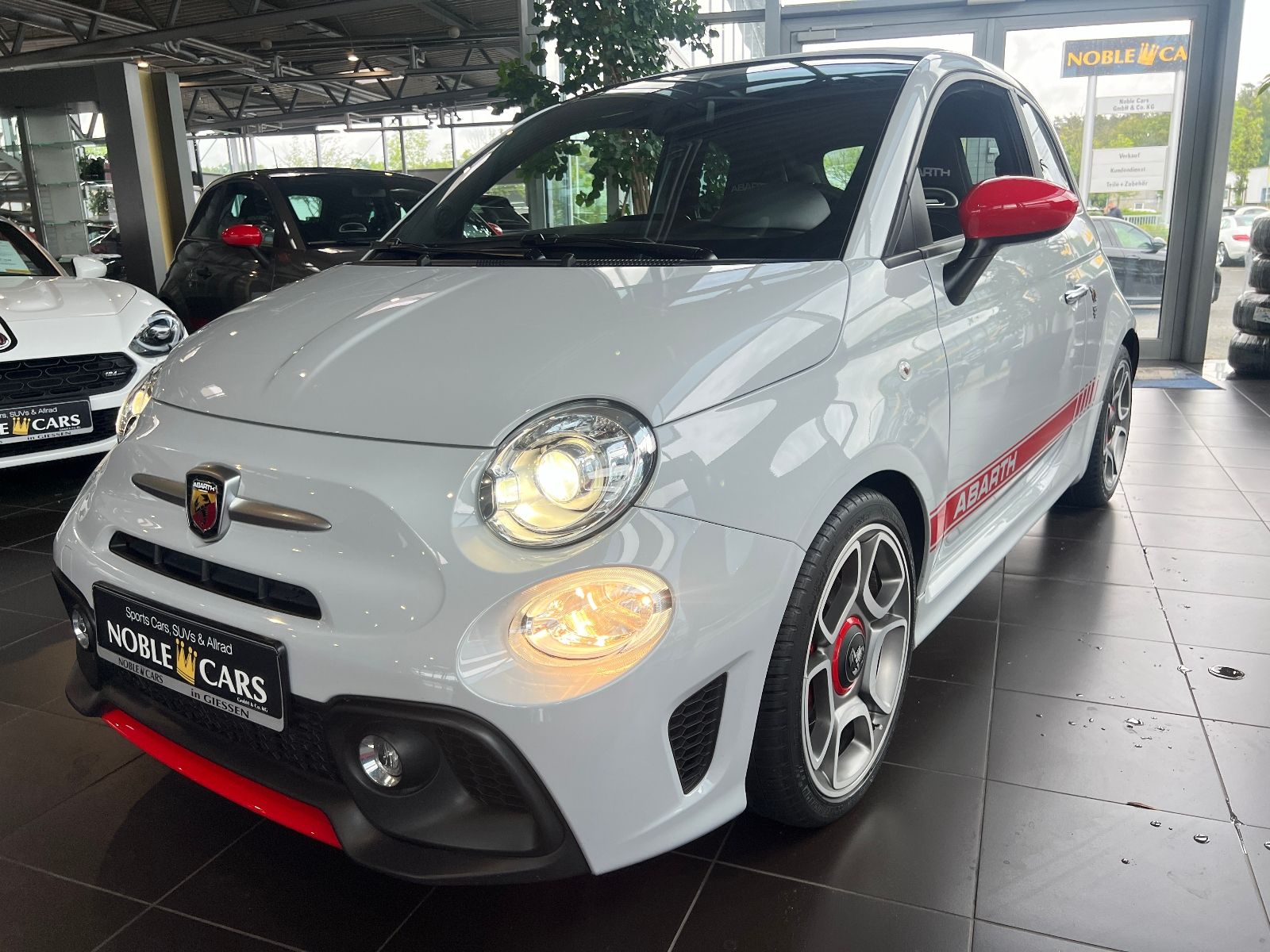 Fahrzeugabbildung Abarth 595C Turismo KLIMA XENON NAVI LEDER ALU