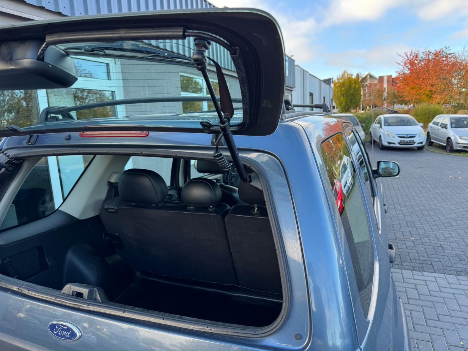 Ford Maverick 2005 — photo 17