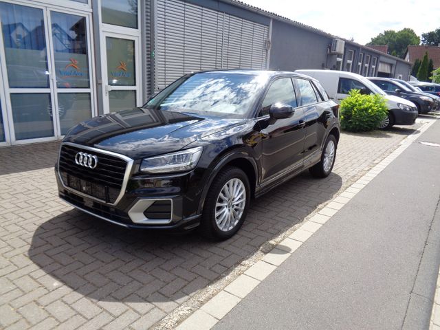 Audi Q2 35 TFSI S tronic design Autom.  20 Tkm Navi