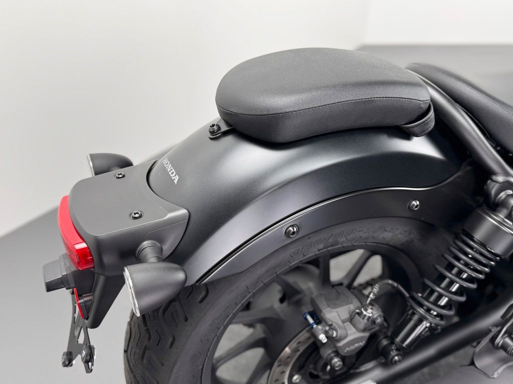 Fahrzeugabbildung Honda CMX500 REBEL *NEUWERTIG