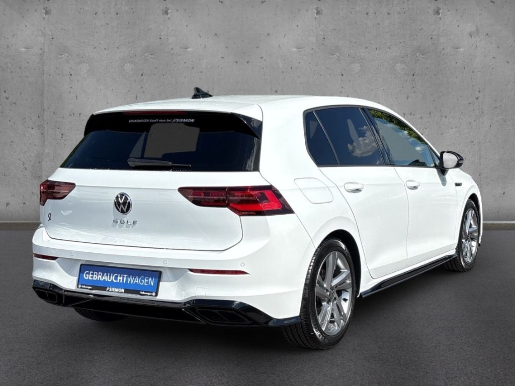 Fahrzeugabbildung Volkswagen Golf 8 TDI DSG R-Line AHK IQ.Light Pano Navi ACC