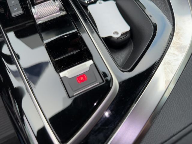 Foto Nummer 20: PEUGEOT 3008