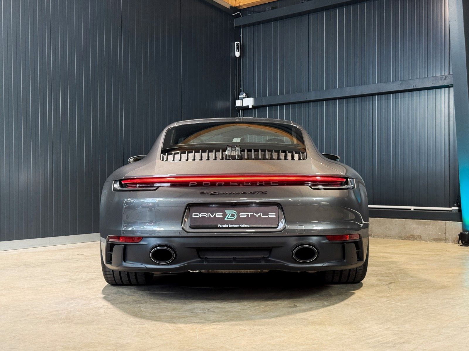 Fahrzeugabbildung Porsche 992 4 GTS