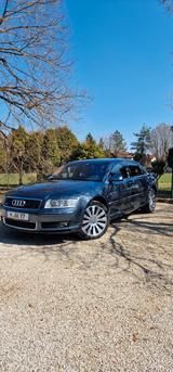 Audi A8 4.2 V8 quattro - Audi A8 aus 2003: 4.2