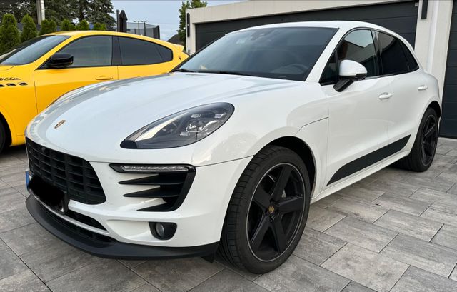 PORSCHE Macan PDK SPORTDESIG. 21" AHK PANO STHZG LUFT LE