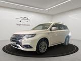 Mitsubishi Outlander PHEV 2.4 4 WDAutom Navi Kam Sch 1Hand - Mitsubishi Gebrauchtwagen in Freiburg