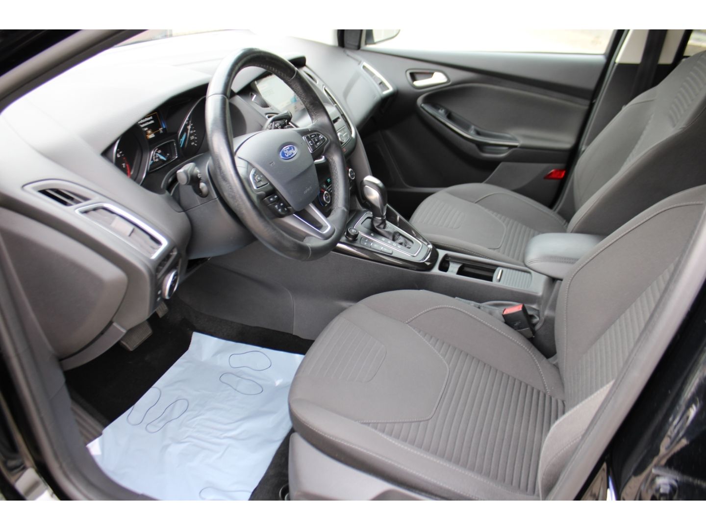 FORD Focus Turnier Titanium 1.5 EcoBoost Xenon RFK GR - Image 7