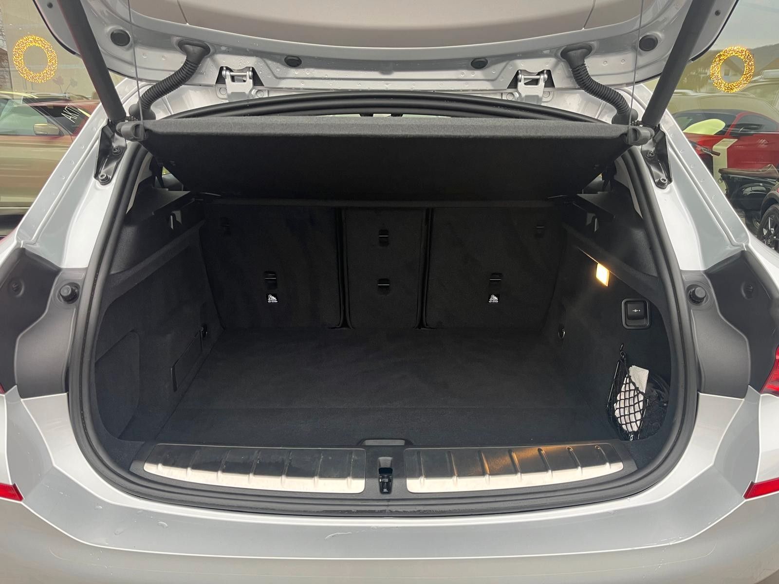 Fahrzeugabbildung BMW X2 sDrive 20 i Advantage*LED*RFK*Memory*Navi*