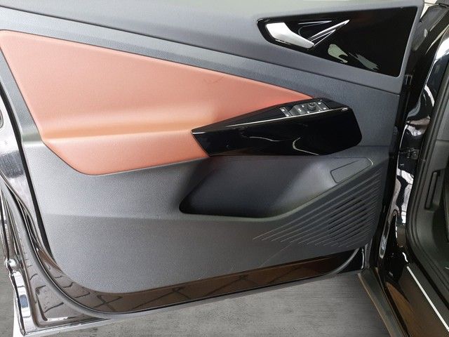 Fahrzeugabbildung Volkswagen ID.4 Pro Performance AHK Pano HeadUp Matrix