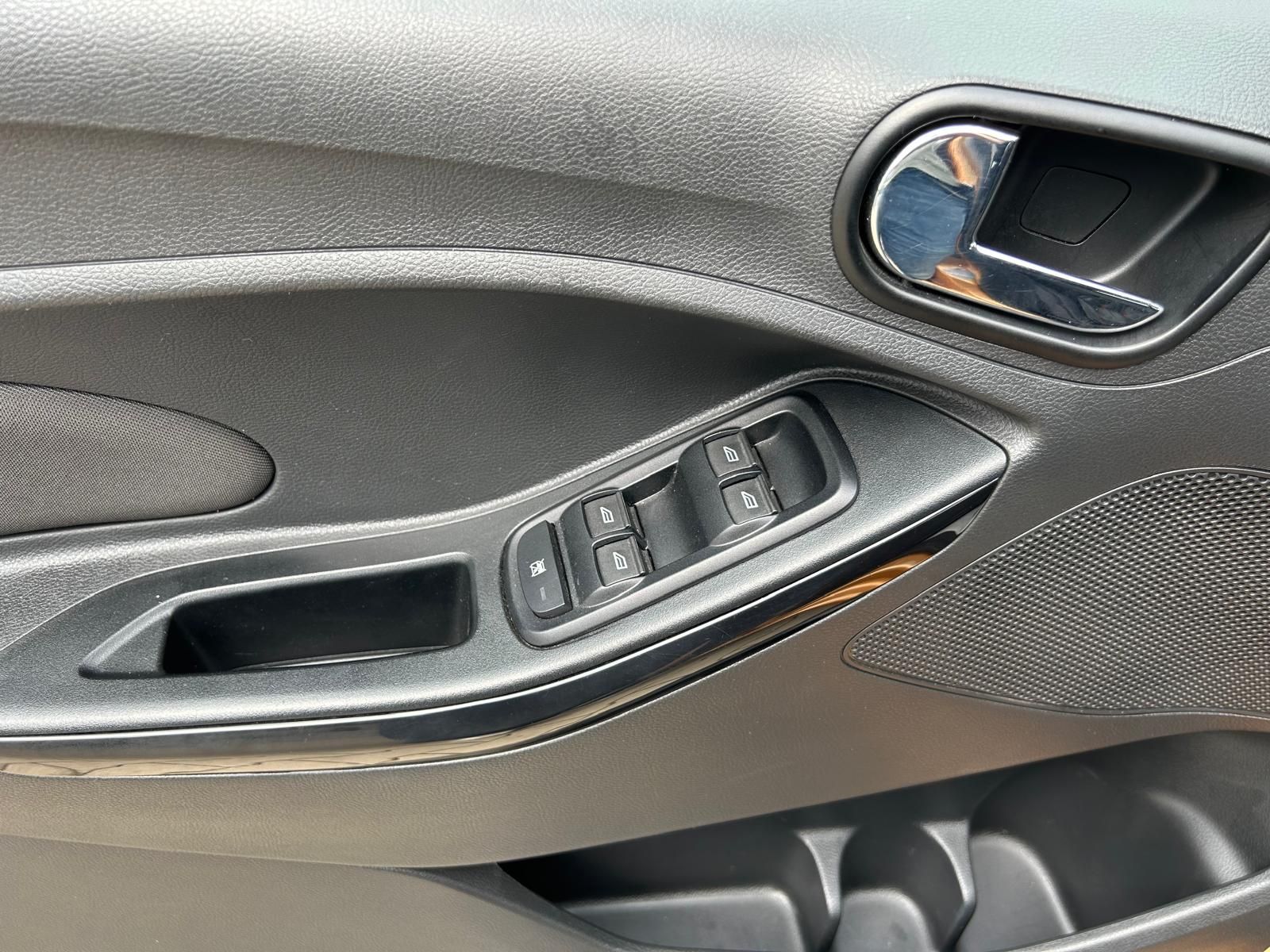 Fahrzeugabbildung Ford KA+ Cool & Sound°PDC°Shz°Alu°8-fach°
