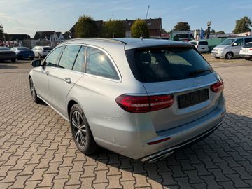 Mercedes E 220 - 2