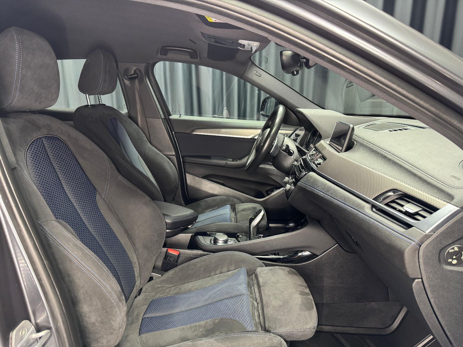 Fahrzeugabbildung BMW BMW X2 20d|M Sport|Individual|AHK|Kamera|