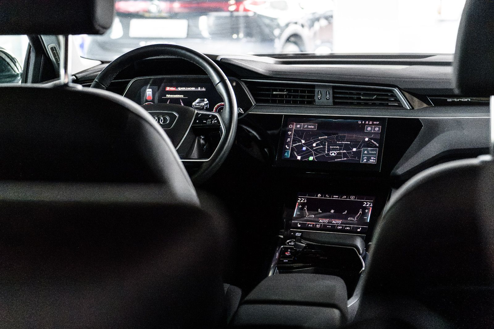 Fahrzeugabbildung Audi e-tron 50 quattro LED+NAVI+SZH+RFK