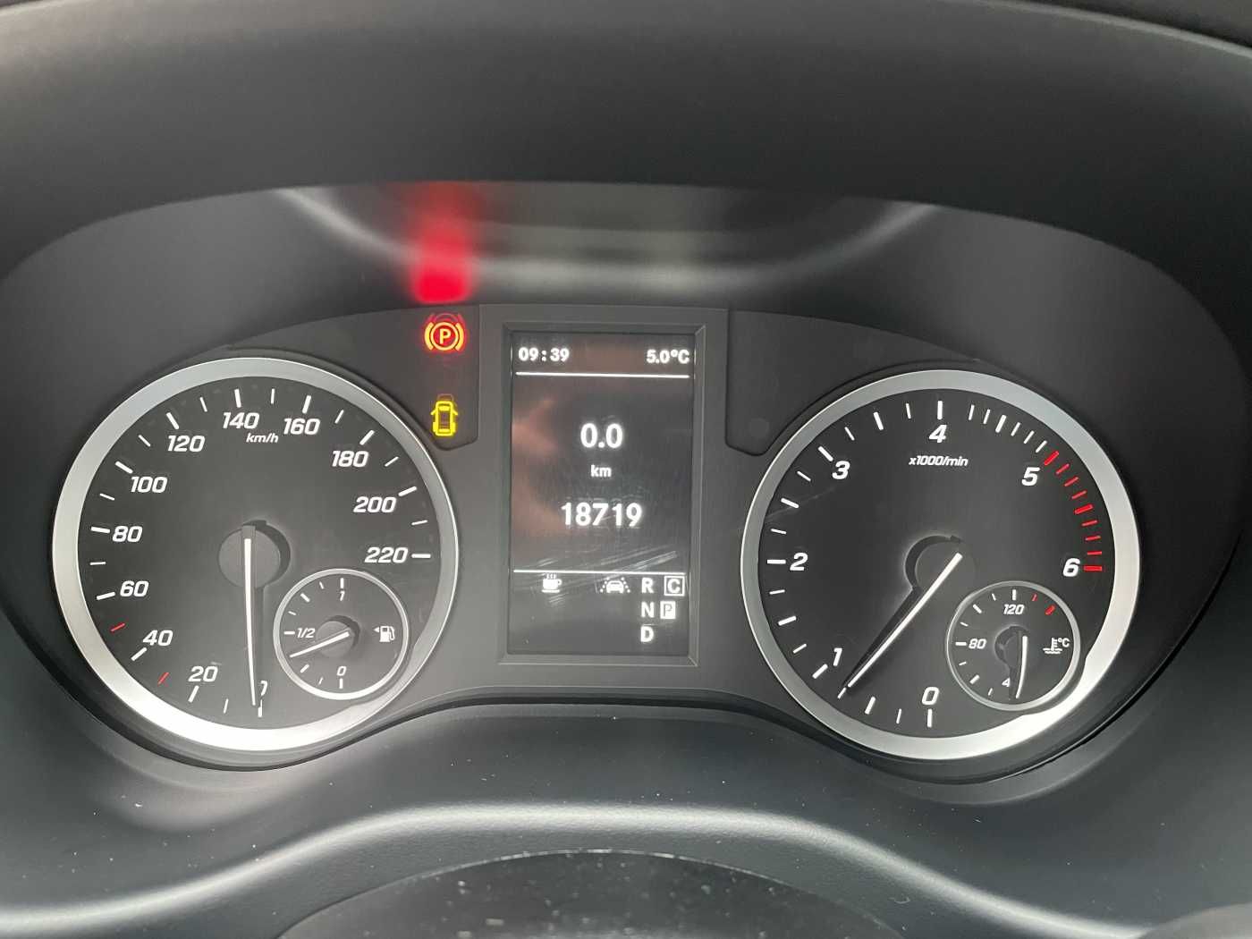 Fahrzeugabbildung Mercedes-Benz Vito 114 CDI Tourer 9G Klima 8Sitze Audio40 Temp
