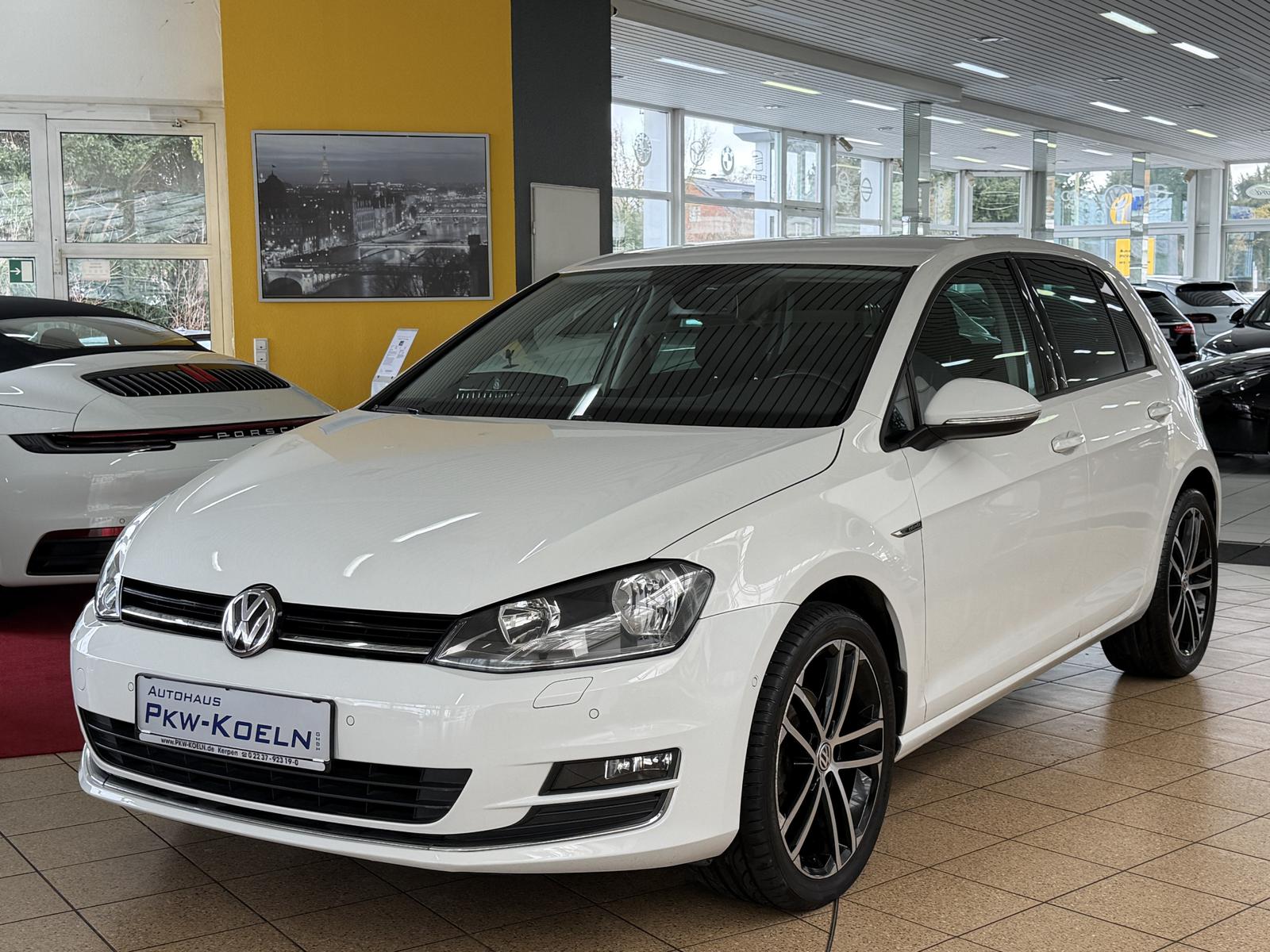 Volkswagen Golf Lounge BMT*NAVi*KLiMA*PDC*
