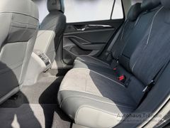 VW Passat Business 2.0 l TDI DSG Bluetooth Navi LED