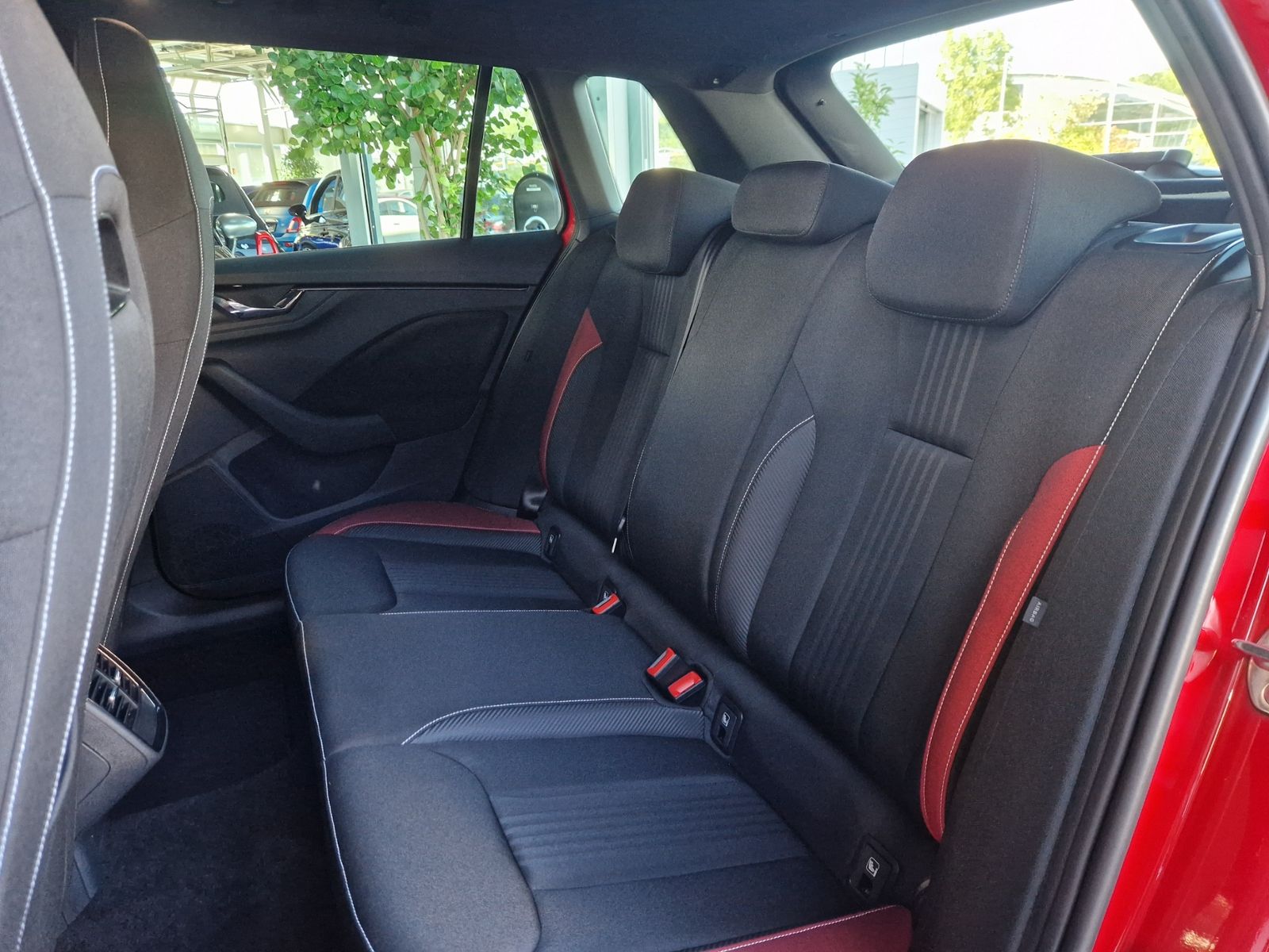 Fahrzeugabbildung SKODA Kamiq Monte Carlo AHK PANO LED NAVI