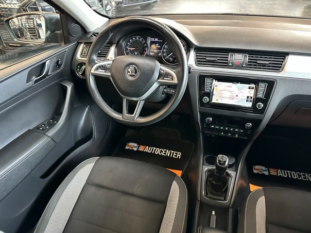 Skoda Rapid*KLIMAAUTO*SZHZ*CARPLAY*NAVI*TEMPO*TÜV0927