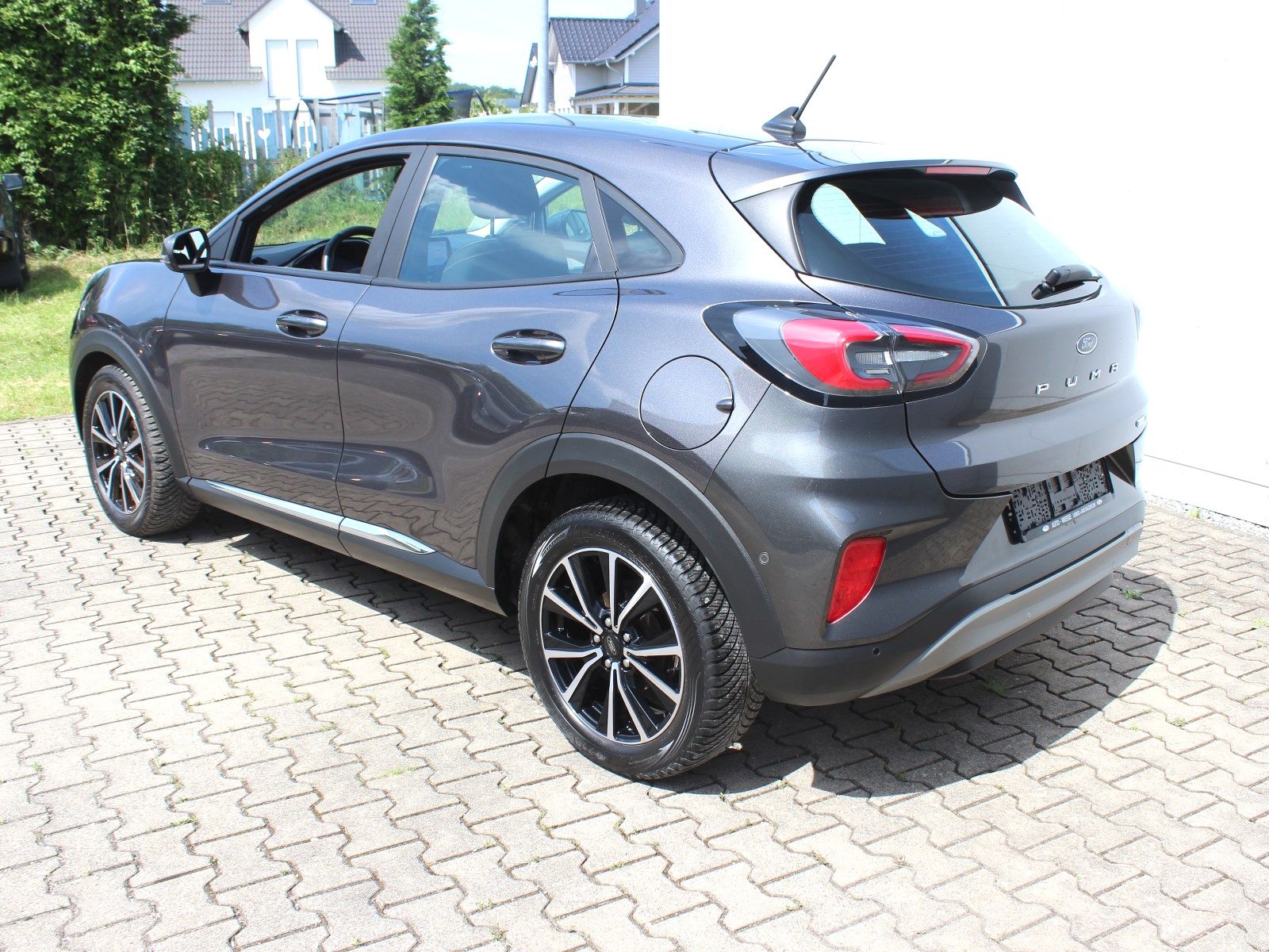 Fahrzeugabbildung Ford Puma Titanium 1,0 EcoBoost Mild Hybrid