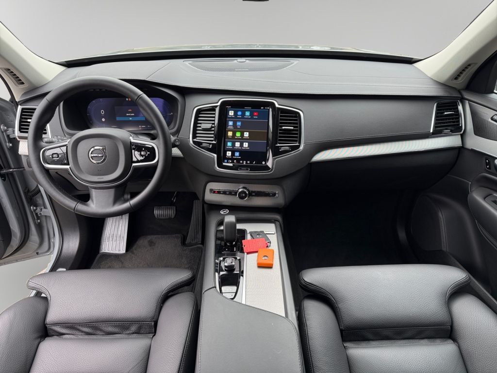 VOLVO XC90 T8 AWD Plug-in Hybrid Plus Dark AHK semi el VOLVO XC90 T8 AWD Plug-in Hybrid Plus Dark AHK semi el