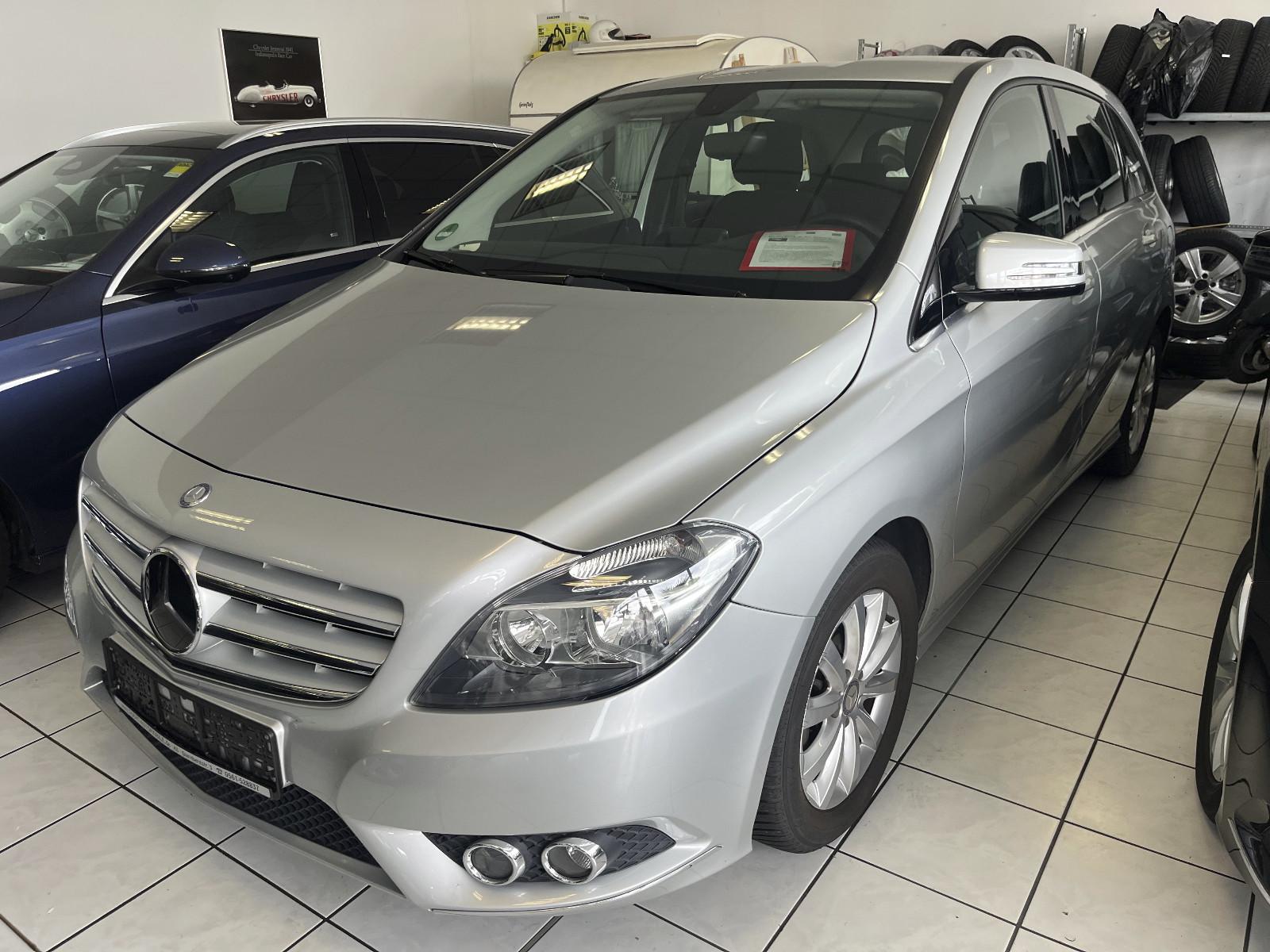 Mercedes-Benz B 180, Navi, Sitzheizung
