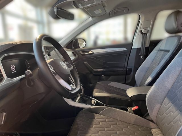 Fahrzeugabbildung Volkswagen T-ROC 1.5 TSI DSG GOAL AHK NAVI KAMERA