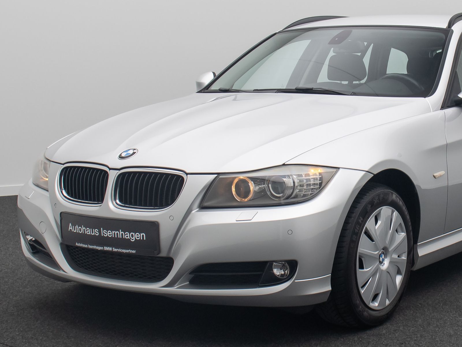 Fahrzeugabbildung BMW 320d Tempomat Xenon PDC NaviBusiness Standhzng