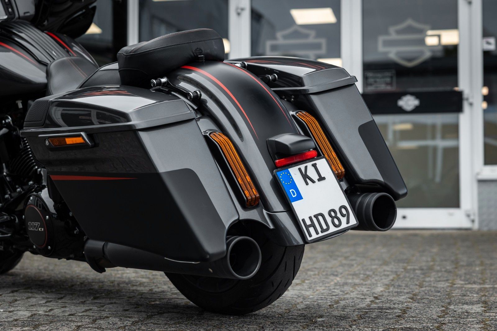 Fahrzeugabbildung Harley-Davidson CVO STREET GLIDE 117 FLHXSE - KESSTECH