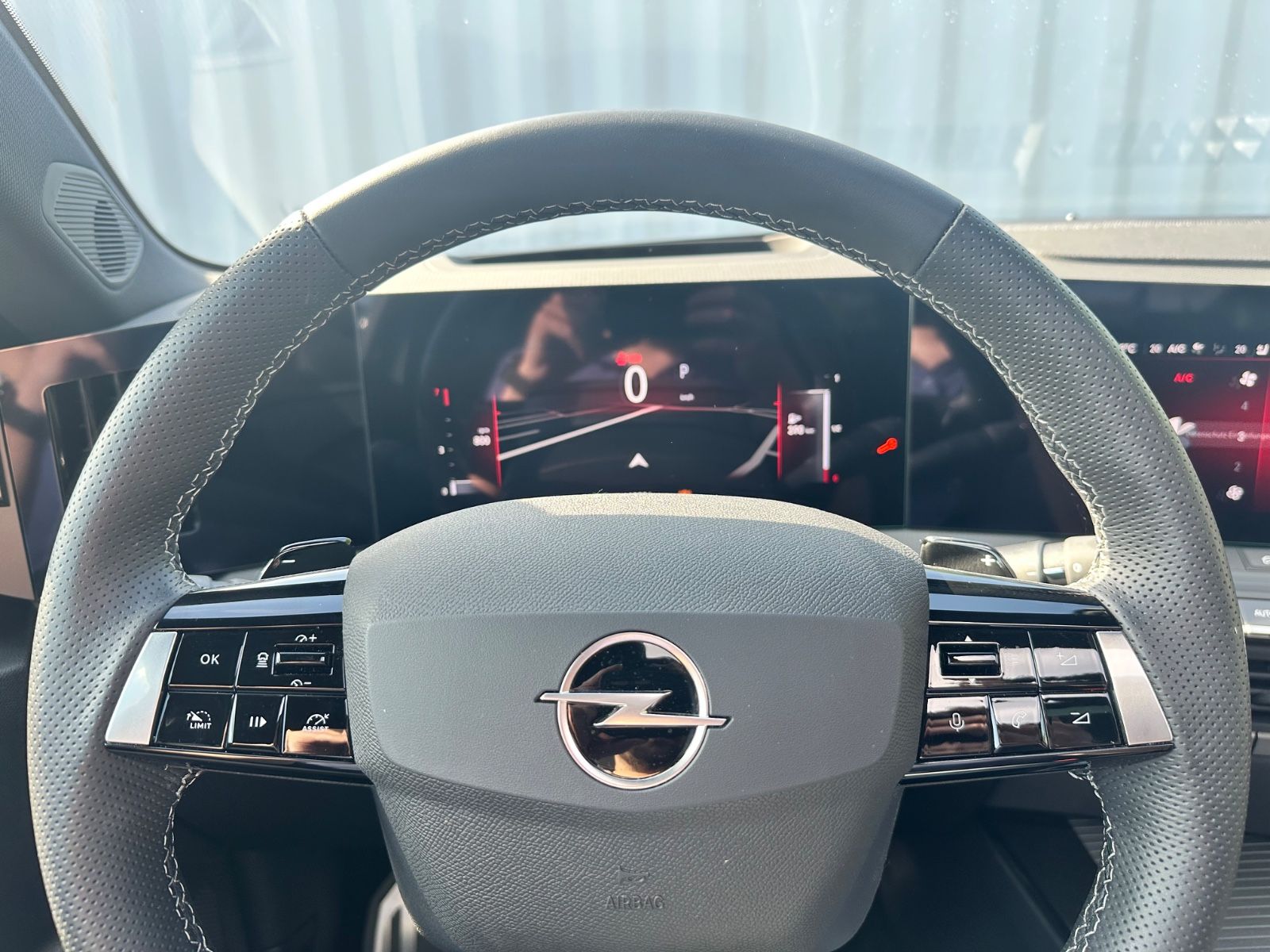 Fahrzeugabbildung Opel Astra Sports Tourer Ultimate AHK*Automatik*Navi