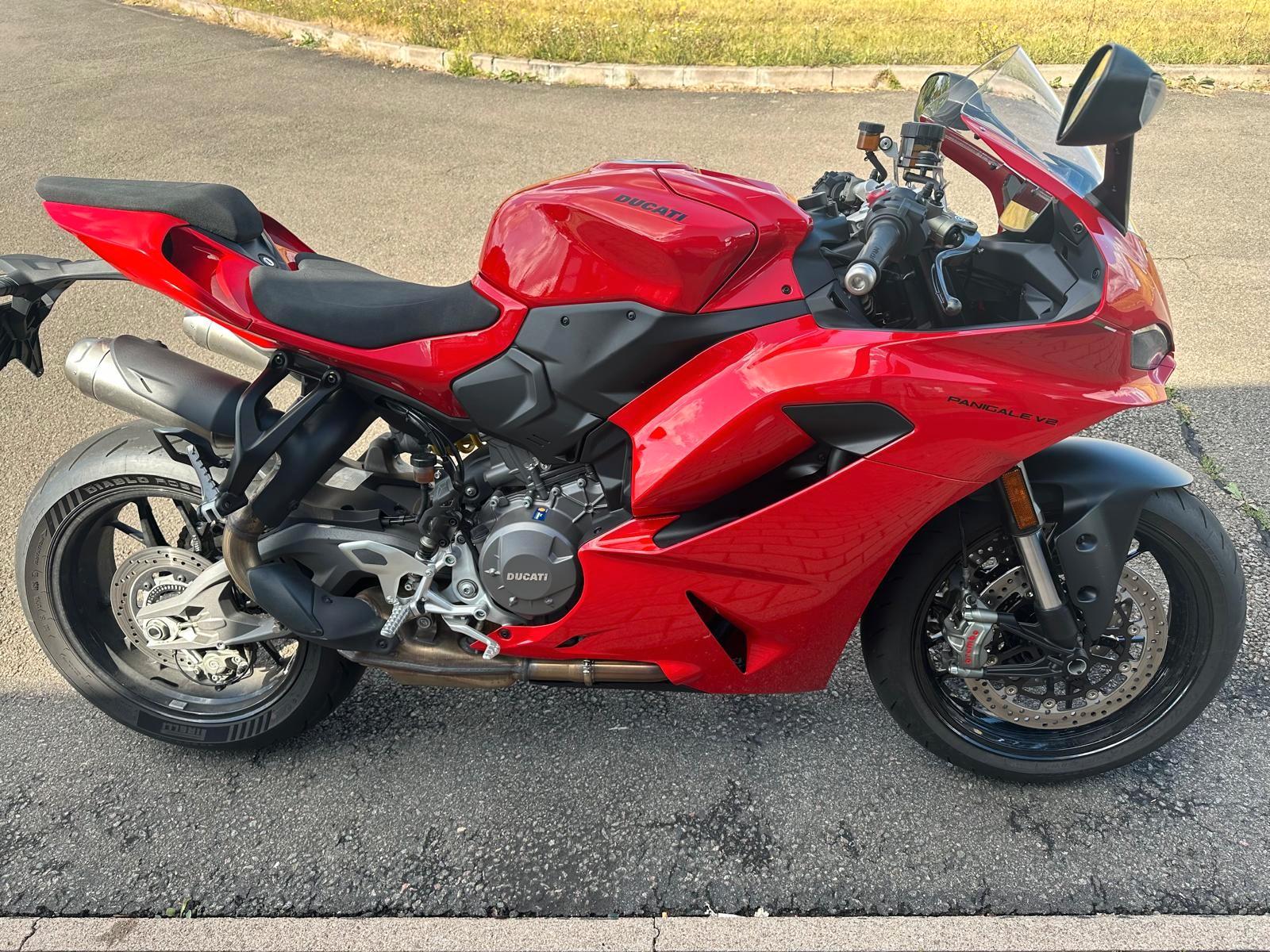 Ducati Panigale V2