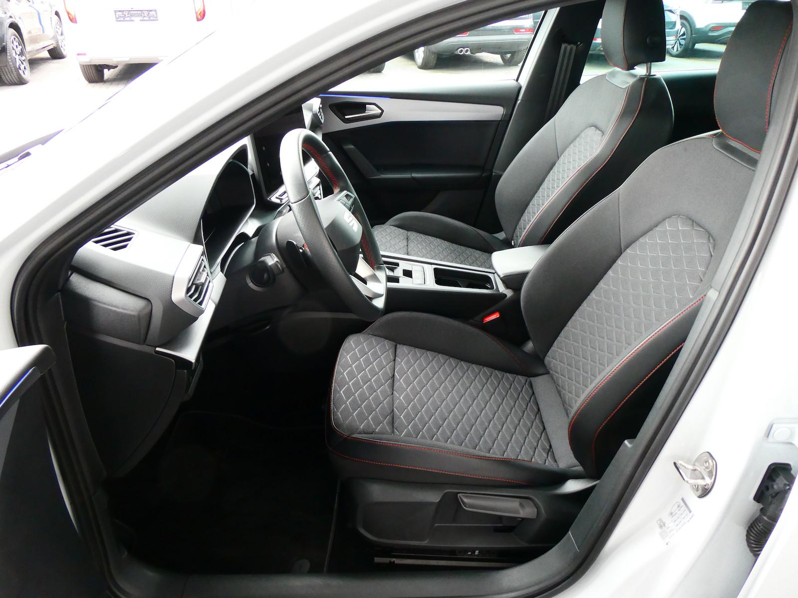 Seat Leon 1.5 eTSI 110 kW FR, Fahrassistenz-Paket L