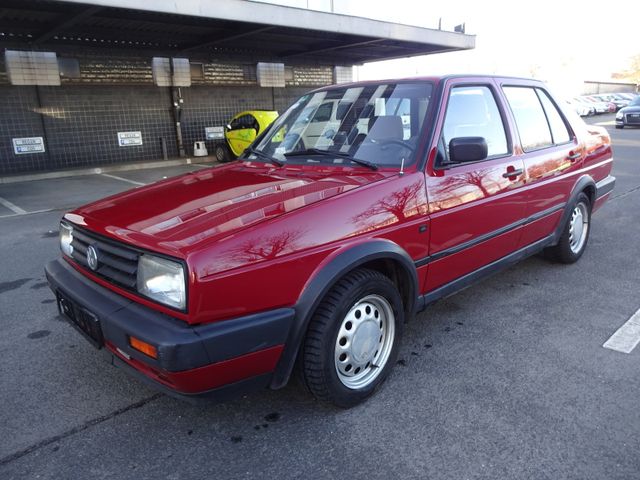 Volkswagen Jetta / AUTOMATIK / SERVO/ / Erst 97 Tkm GL