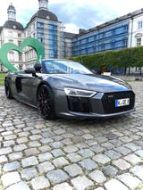 Audi R8 Spyder V10+ /B&O/Carbon/Keramik/Voll - Audi R8 in Köln