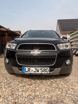 Chevrolet Captiva 2.2 LTZ Auto 4WD 7-Sitzer LTZ - Chevrolet Captiva aus 2012 mit Diesel-Antrieb