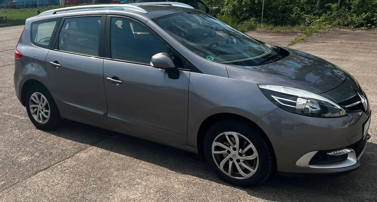 Renault Scenic 2014 — вигляд ззаду