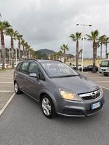 Opel Zafira 1.9 CDTI 120CV Cosmo - Opel Zafira aus 2006 mit Diesel-Antrieb