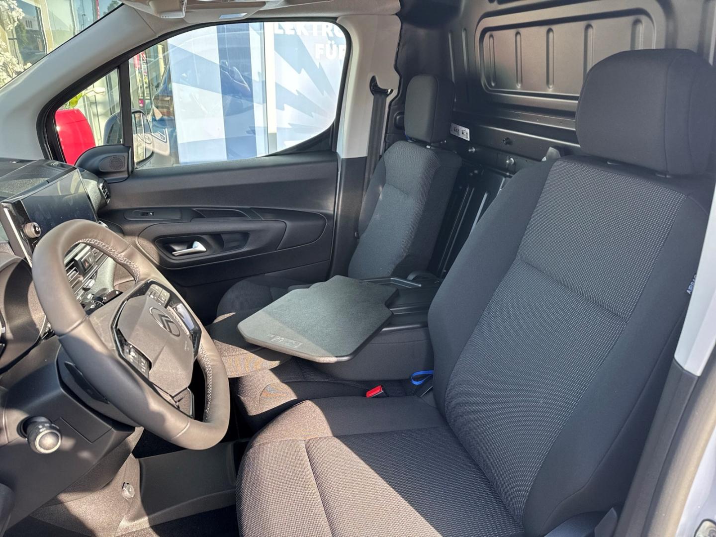 Citroën Berlingo L1+ Elektro Ganzjahresreifen Apple CarP