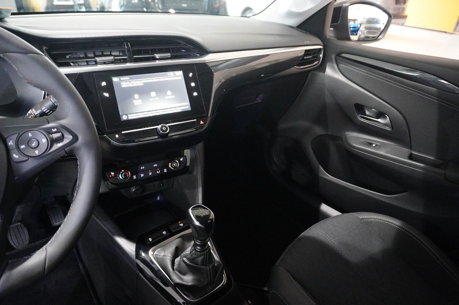 Fahrzeugabbildung Opel Corsa F 1.2 ELEGANCE NAVI/LED/SPORT/SH//VIRT/DAB